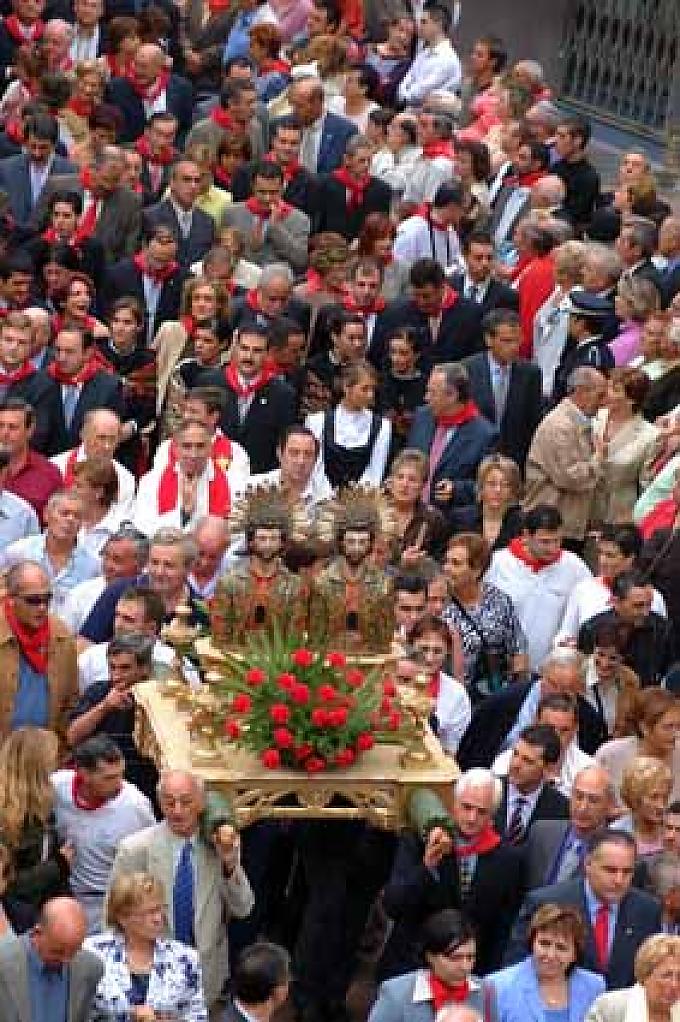 Prozession mit Heiligen Prozession mit Heiligen