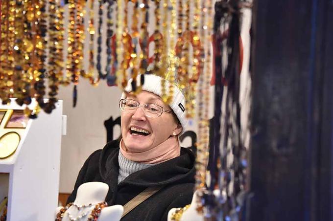 Verkaufsstand mit Bernstein Verkaufsstand mit Bernstein