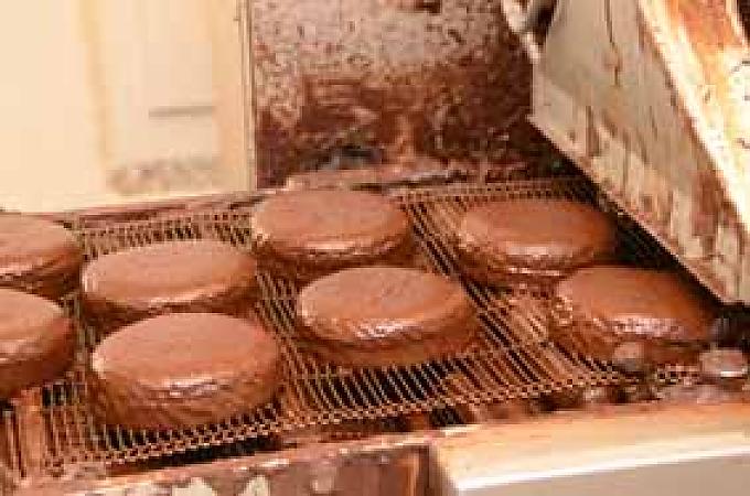 Löschner´s Pfefferkuchen: Kirschbomben nach der Schokodusche Löschner´s Pfefferkuchen: Kirschbomben nach der Schokodusche