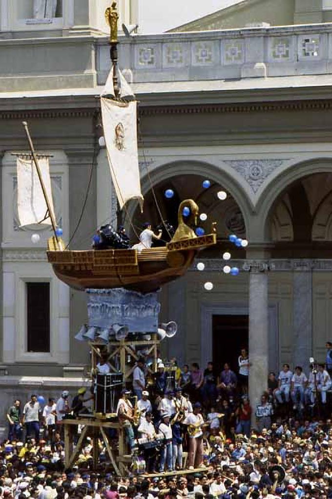 Eine Barke soll an die Rückkehr von Paulinus aus der Gefangenschaft erinnern Eine Barke soll an die Rückkehr von Paulinus aus der Gefangenschaft erinnern