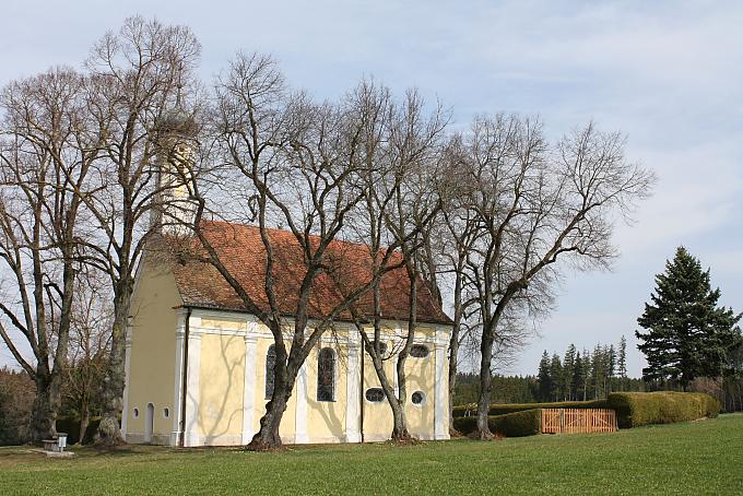 Kapelle Maria Schnee in Nassenbeuren Kapelle Maria Schnee in Nassenbeuren