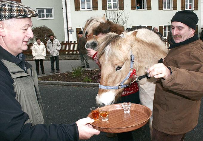 Bügeltrunk aus den Händen von Joachim Estel Bügeltrunk aus den Händen von Joachim Estel