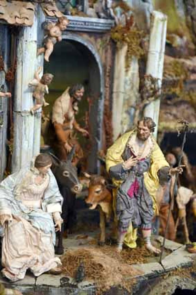 Im Zentrum der aus dem 18. Jahrhundert stammenden neapolitanischen Krippe Sissi-Ausstellung