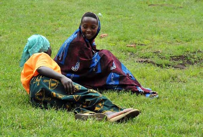 Zuschauerin in Njundo Zuschauerin in Njundo