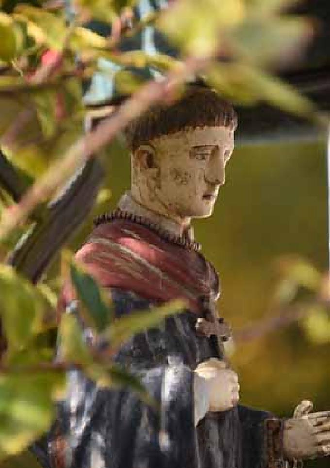 Figur des Heiligen an der Leonardsquelle. Leonardsquelle.