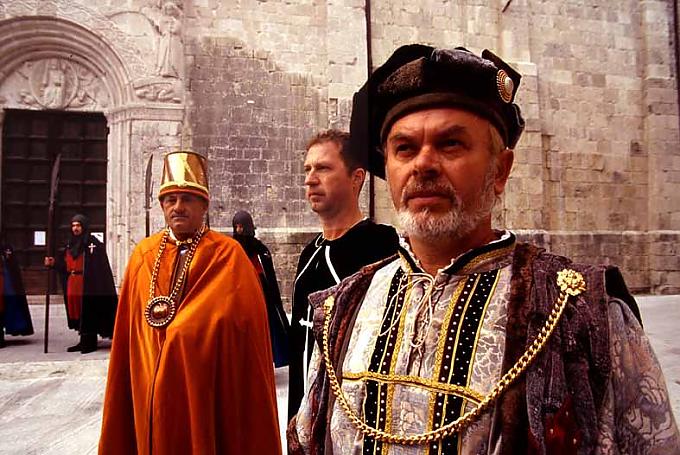 Feierliche Inthronisation des neuen Königs durch den Bürgermeister