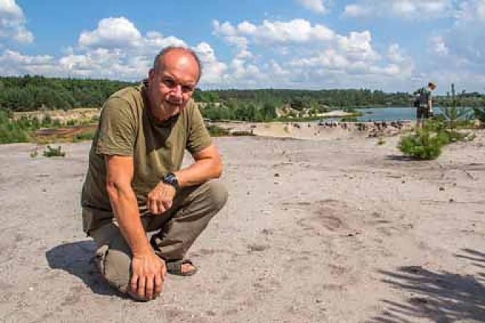 Ralf Donat hat den Hut auf in Heinz Sielmanns Naturlandschaft Wanninchen