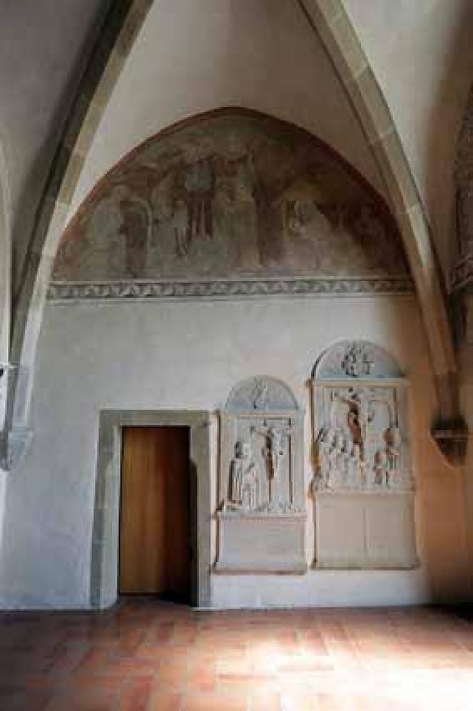 An der Nordwand ist die Verkündigung Mariens durch den Erzengel Gabriel abgebildet. 