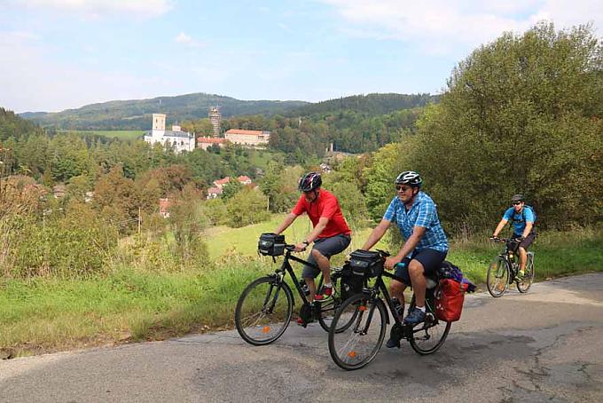 Vom Lipnostausee zum Frauenberger Märchenschloss