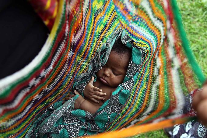 Mutter mit zwei Kindern