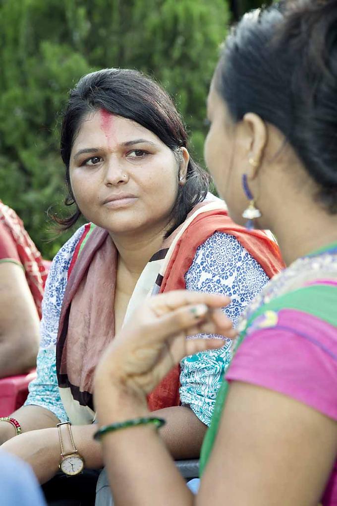 Workshopteilnehmerin Punam Rai in ihrem Beatysalon