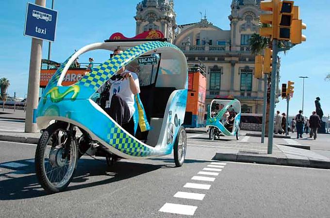 Per Fahrradtaxi durch eine Millionenstadt