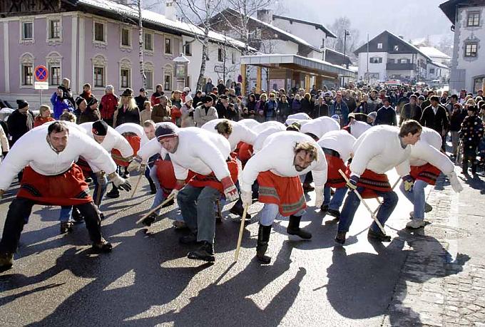 Beim Wampelerreiten ist Standfestigkeit gefragt