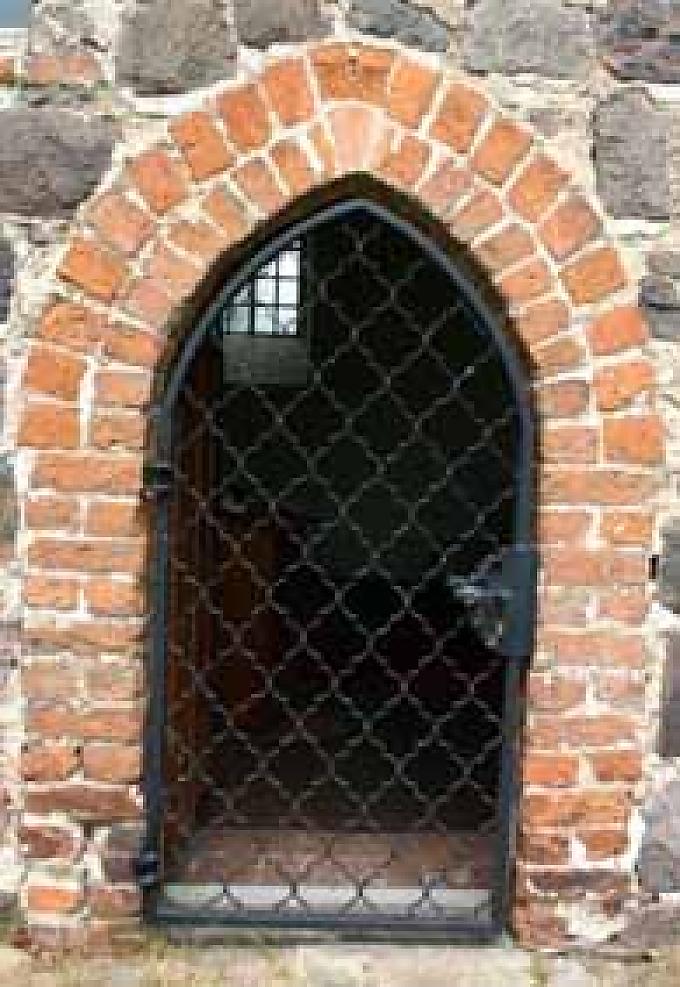  Gotischer Türbogen 