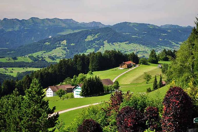 Zwischen Bergen und See