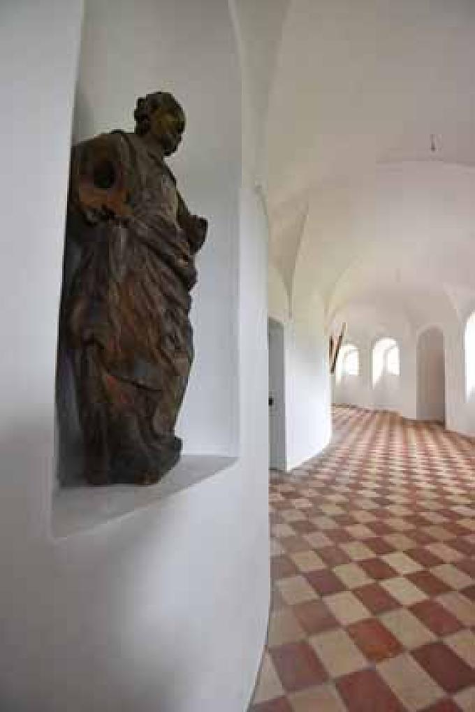 Deckengemälde "Gott Vater". Verehrung durch die geistlichen Stände. 