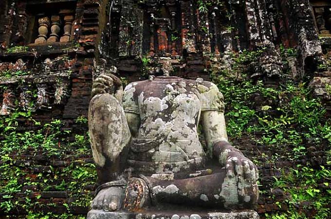 Dornröschen erwacht - und legt sich wieder schlafen.