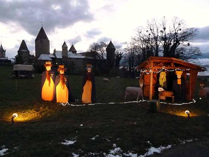 Heilige Familie mit Gartenzwerg