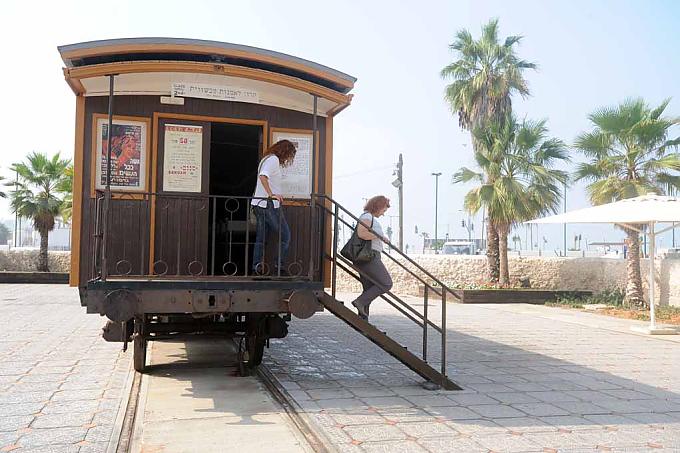 Das Haus des Lichtspiels auf dem Hügel des Frühlings