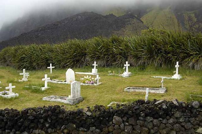 Kinder im Hafen von Tristan da Cunha