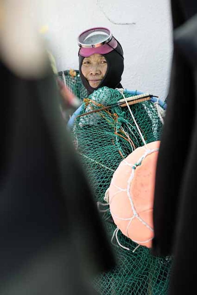 Taucherin Gwangja Jang (74) Taucherin Gwangja Jang (74)