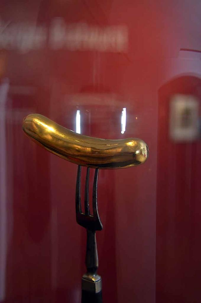 "9 cm Nürnberg" - Ausstellung im Stadtmuseum Fembbohaus: "Der Mythos" "9 cm Nürnberg" - Ausstellung im Stadtmuseum Fembbohaus: "Der Mythos"