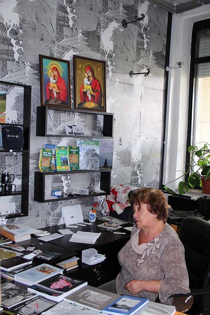 Information in Medzilaborce Warhol Bild von Sitting Bull in der Mihal Galerie in Kosice