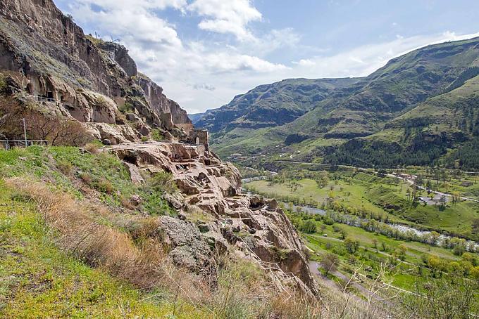 Das Höhlenkloster Vardzia ist ein unvergleichliches kulturelles Kronjuwel Das Höhlenkloster Vardzia ist ein unvergleichliches kulturelles Kronjuwel