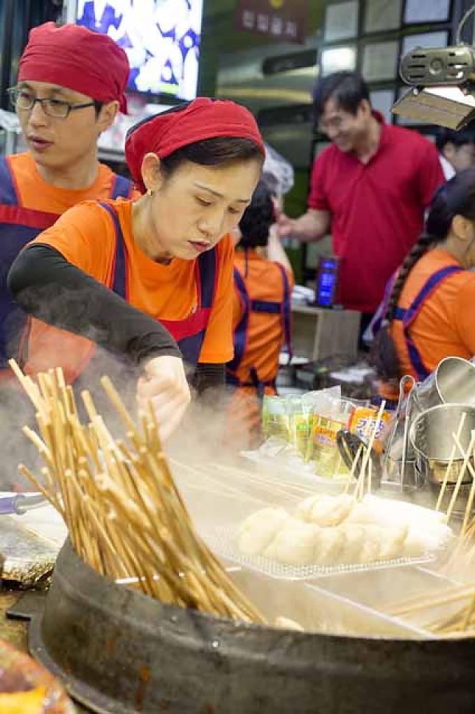 Fischrestaurant am Abend Fischrestaurant am Abend