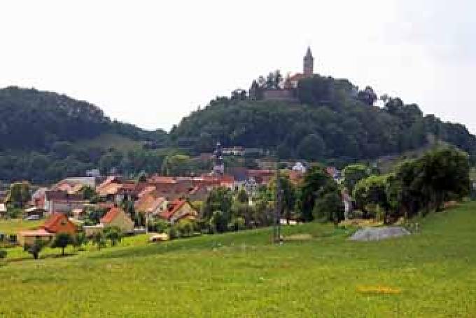 Seit 800 Jahren thront die Leuchtenburg als „Königin des Saaletals“ auf einem Hügel bei Jena