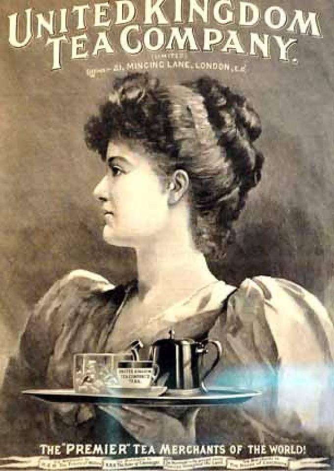 Historisches Werbeplakat der United Kingdom Tea Company Bünting Coloniale. Wandmalerei mit ostfriesischer Teetasse.