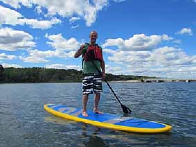 Stand-up-paddling, kurz SUP genannt. Stand-up-paddling, kurz SUP genannt.