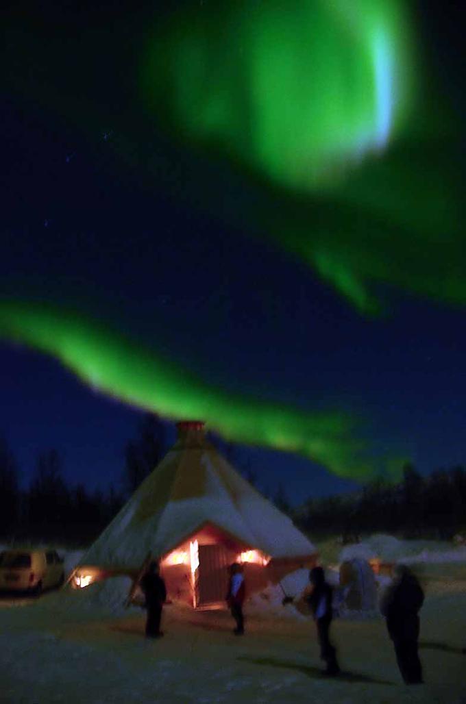 Nordlichtsafari, 50 km von Tromsoe. Basecamp Nordlichtsafari, 50 km von Tromsoe. Basecamp