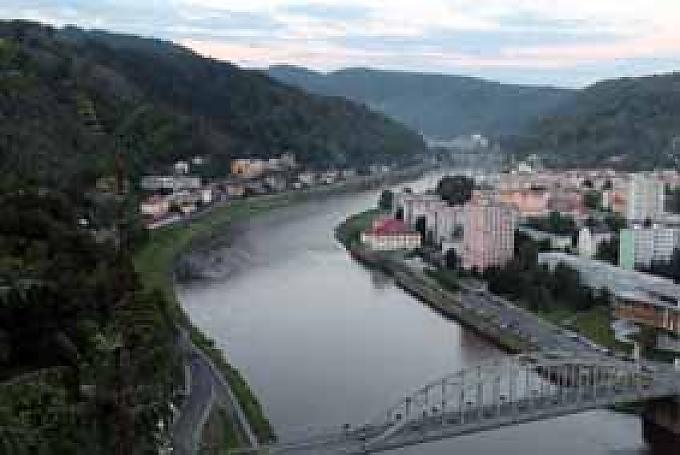 Tetschen: Blick von der Schäferwand auf die Elbe Tetschen: Blick von der Schäferwand auf die Elbe