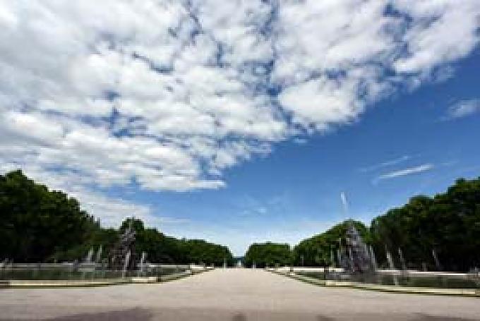 Park des Schlosses Herrenchiemsee. nach dem Vorbild von Versailles erbaut. Park des Schlosses Herrenchiemsee. nach dem Vorbild von Versailles erbaut.