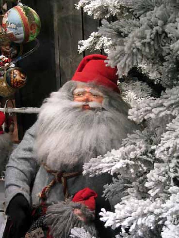 Der Weihnachtsmann ist Finne... und hat eine Dependance bei "Kankurin Tupa" an der Esplanade