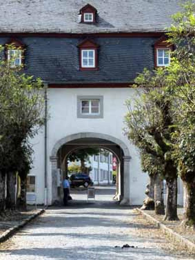 Eingang zur Klosteranlage. Eingang zur Klosteranlage.