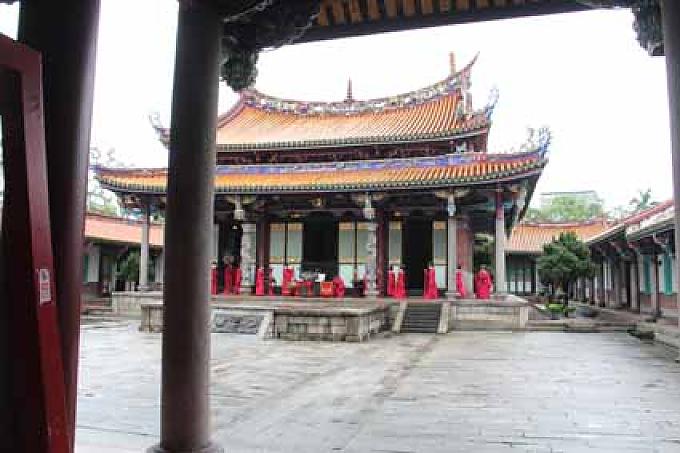 Konfuzius-Tempel in Teipei Konfuzius-Tempel in Teipei: Ya Yue-Tanz