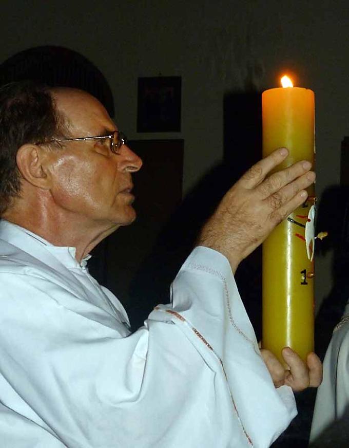 Messfeier mit Adolf Temme in einer brasilianischen Gemeinde Messfeier mit Adolf Temme in einer brasilianischen Gemeinde