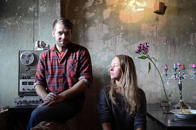 Galeristen: Sabine Vekmane, Edgars Abele Treppenhaus im Jugendstil-Museum