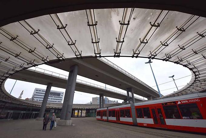 Riebeckplatz am Bahnhof in Halle Riebeckplatz am Bahnhof in Halle