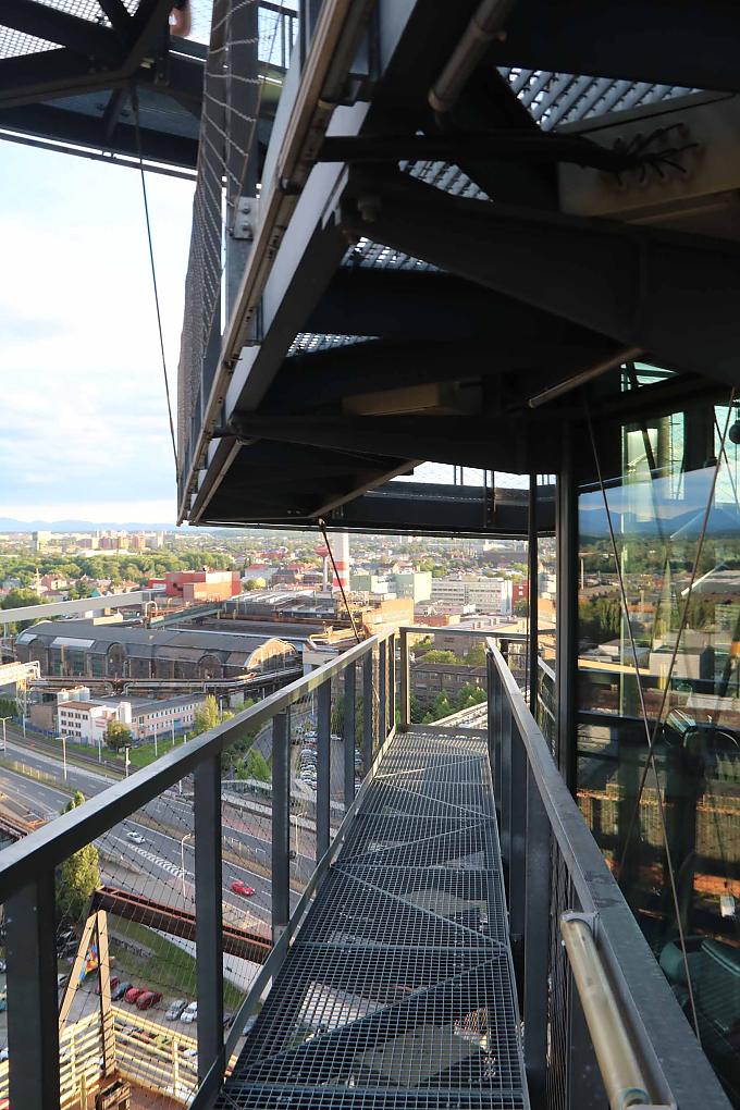 Eine Aussichtsplattform und ein Café in achtzig Meter Höhe: Der Bolt-Tower Eine Aussichtsplattform und ein Café in achtzig Meter Höhe: Der Bolt-Tower