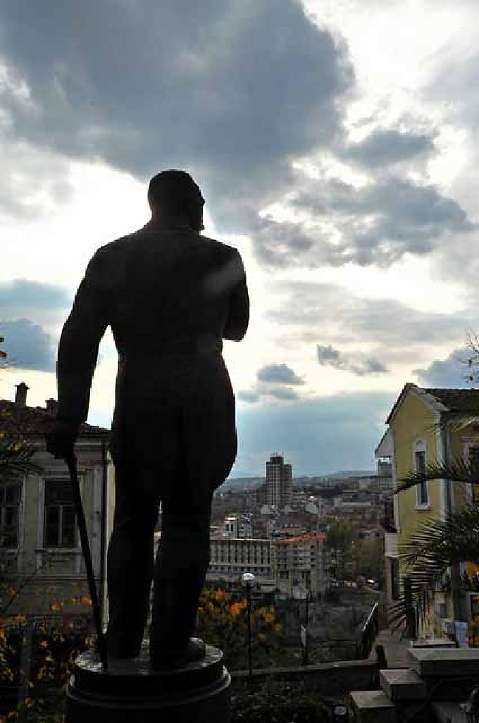 Statue von Stefan Stambolow, Premierminister von Bulgarien