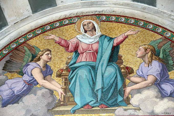 Kunstvolles Mosaik in der Kirche Notre-Dame de la Garde